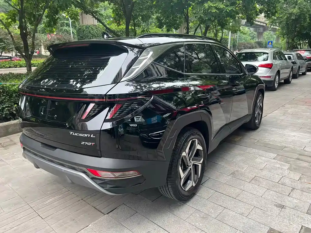 HYUNDAI TUCSON 2023