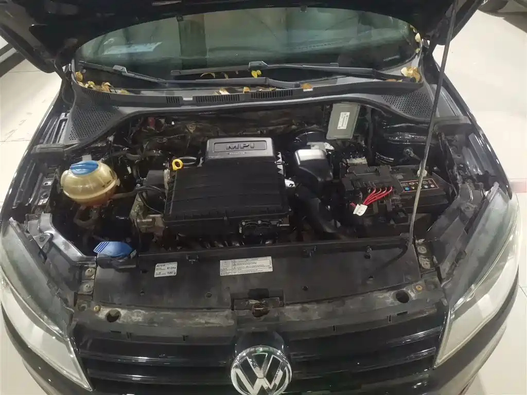 VOLKSWAGEN JETTA 2016