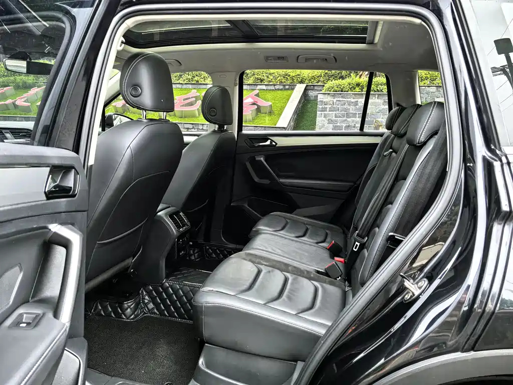 VOLKSWAGEN TIGUAN L 2018