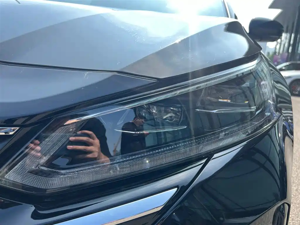 NISSAN TEANA 2024