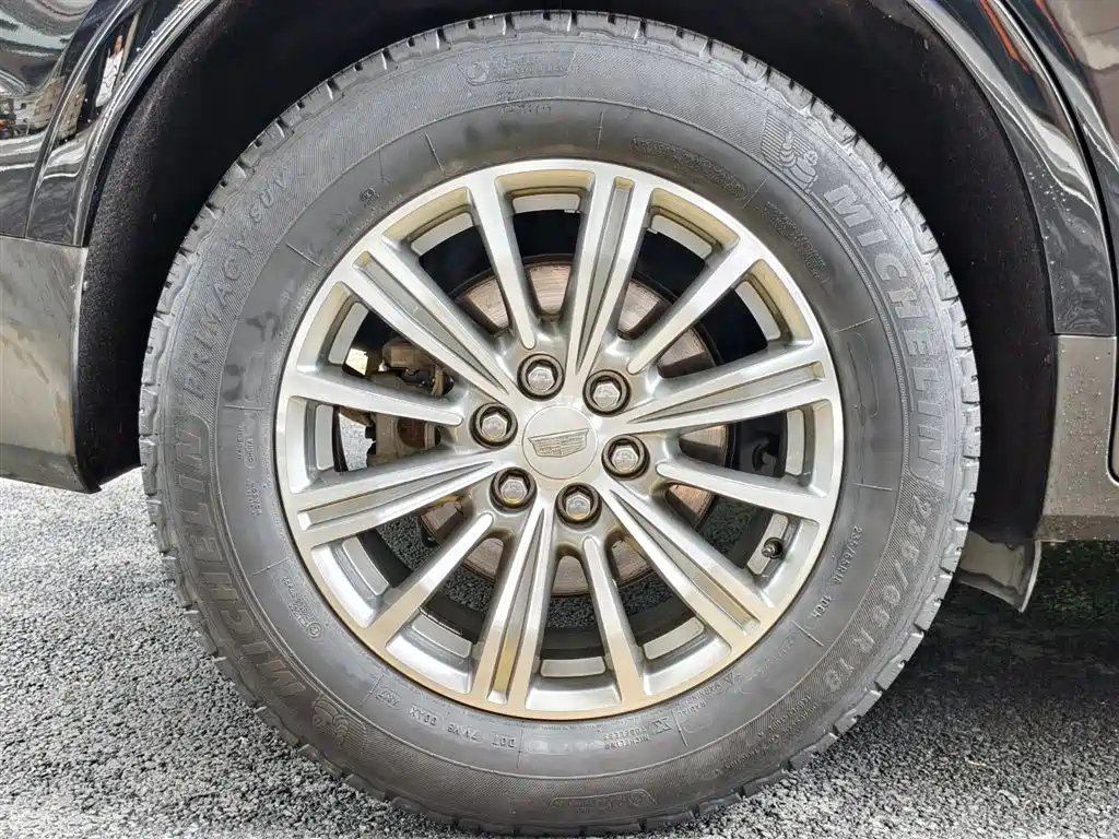 CADILLAC XT5 2018