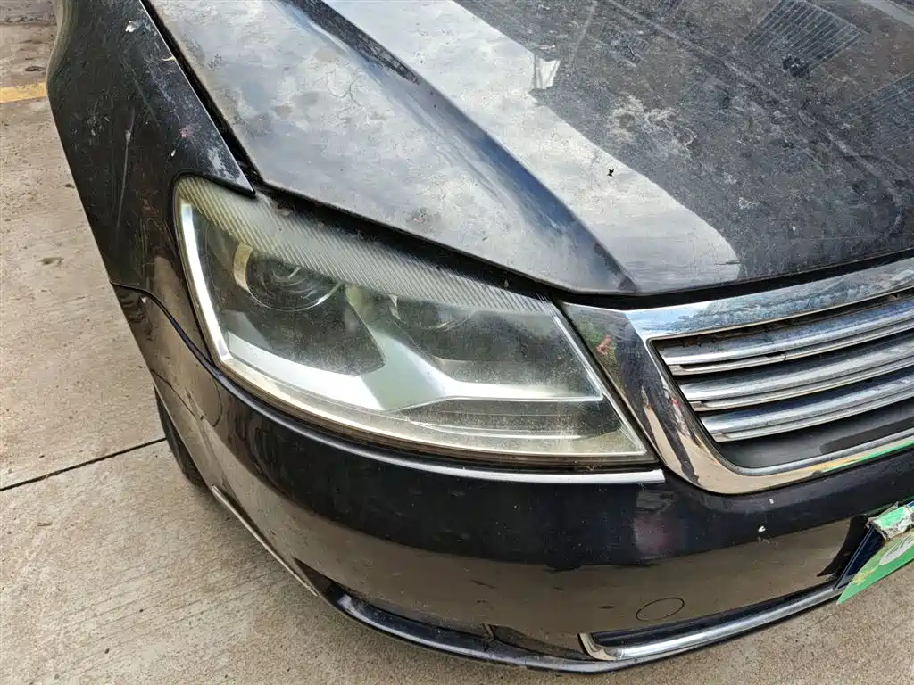 VOLKSWAGEN PASSAT LINGYU 2011