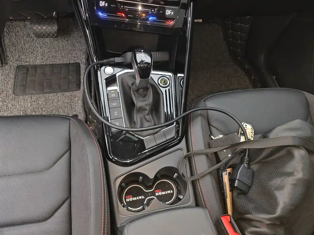 VOLKSWAGEN TAYRON 2022