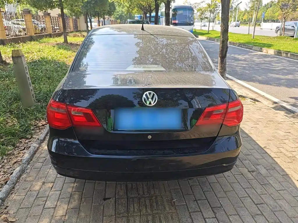 VOLKSWAGEN JETTA 2014