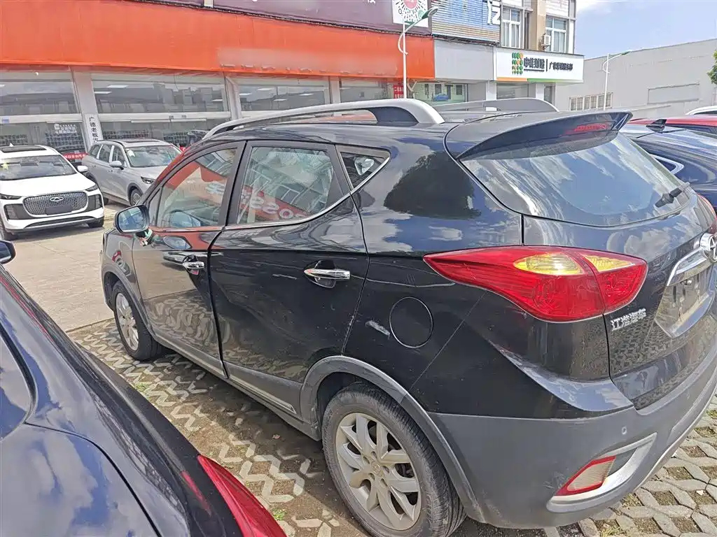 JAC REFINE S3 2014
