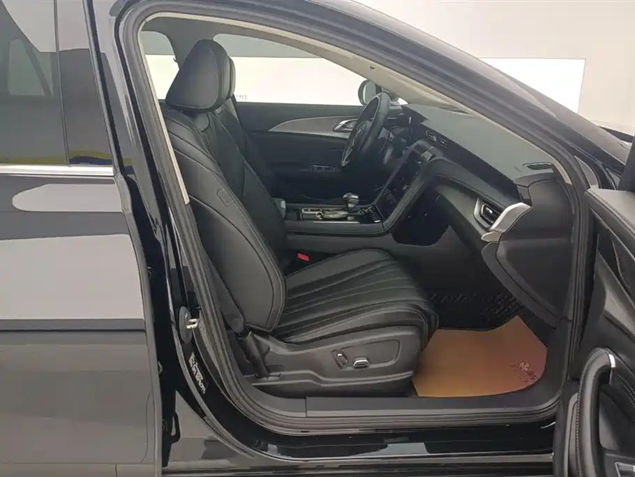 HONGQI H5 2022