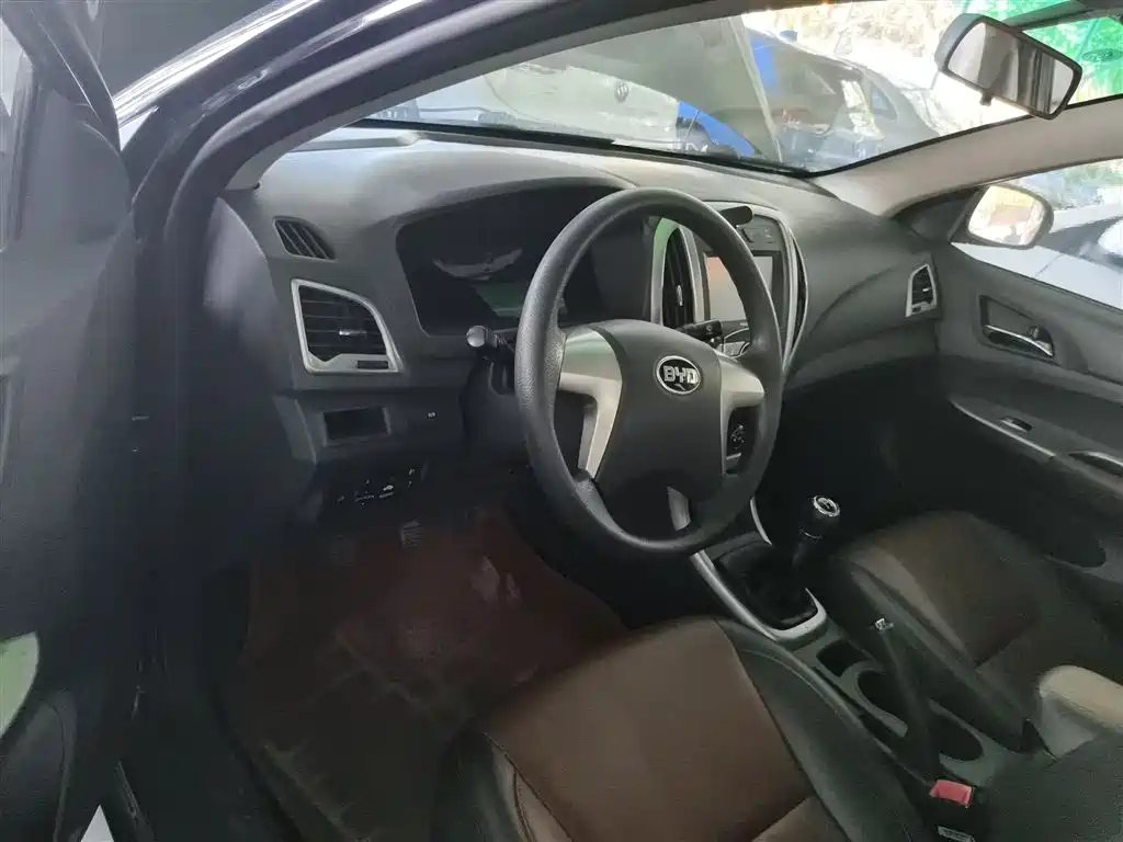 BYD F3 2015