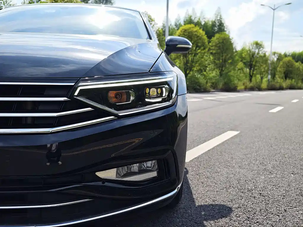 VOLKSWAGEN MAGOTAN 2021