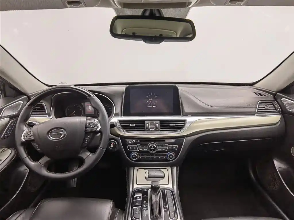 TRUMPCHI GA8 2017