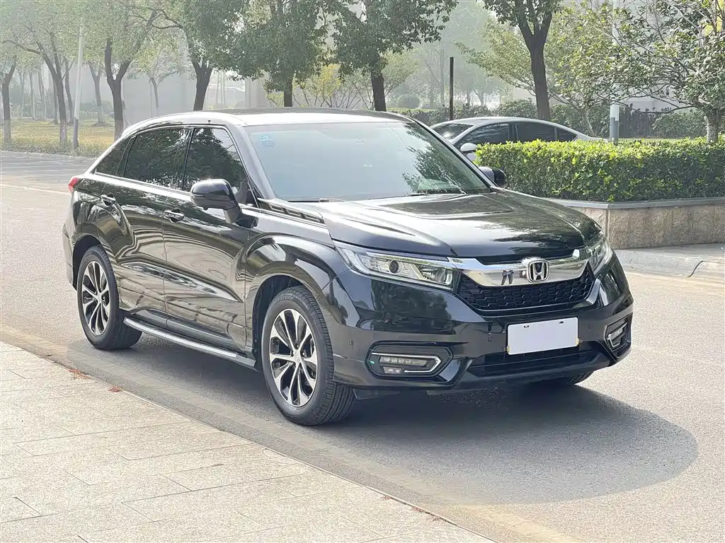 HONDA AVANCIER 2019