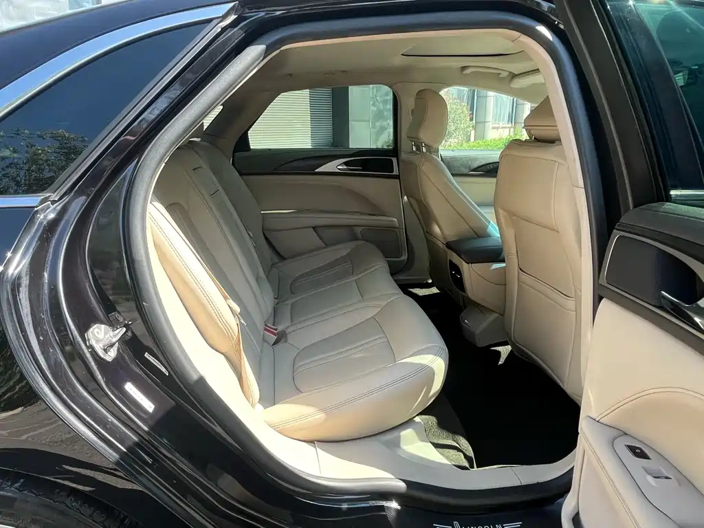 LINCOLN MKZ 2019