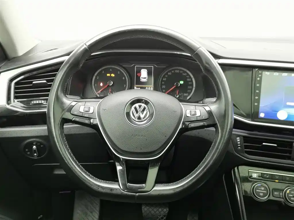 VOLKSWAGEN TAYRON 2019