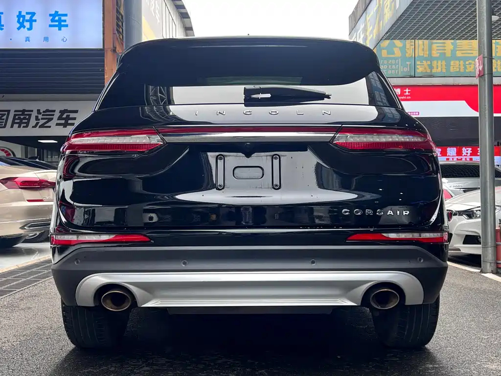 LINCOLN ADVENTURER 2020