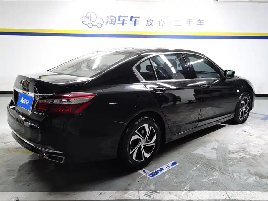 HONDA ACCORD 2018