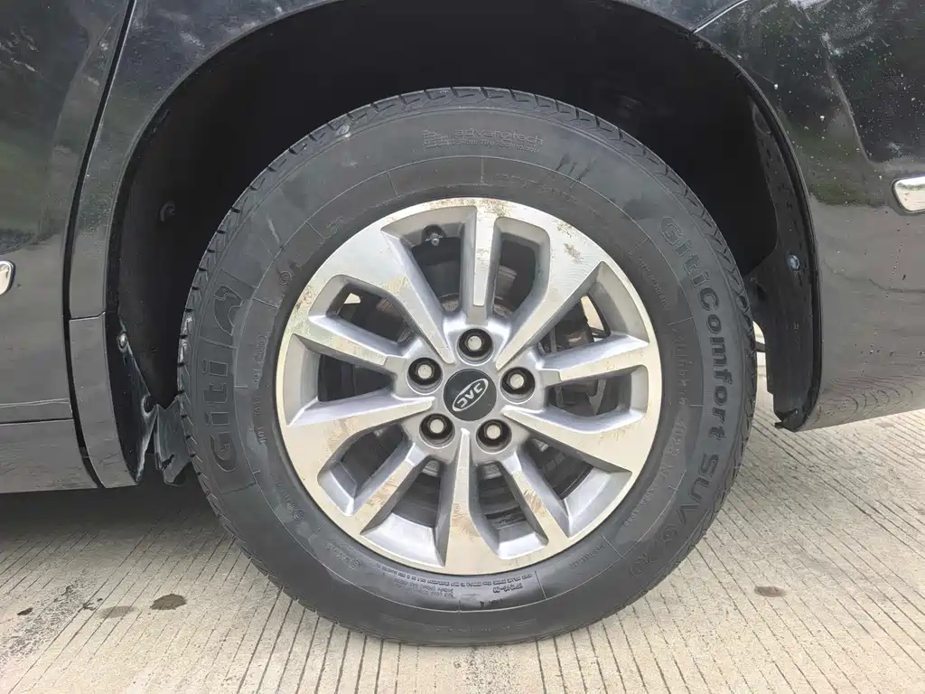 JAC REFINE M6 2018