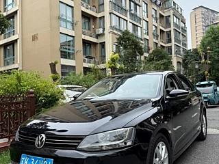 VOLKSWAGEN SAGITAR 2012