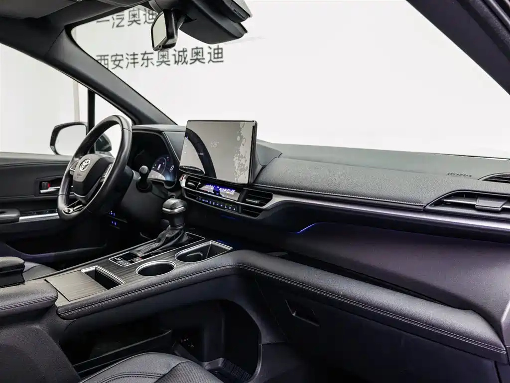 TOYOTA SIENNA SIENNA 2023