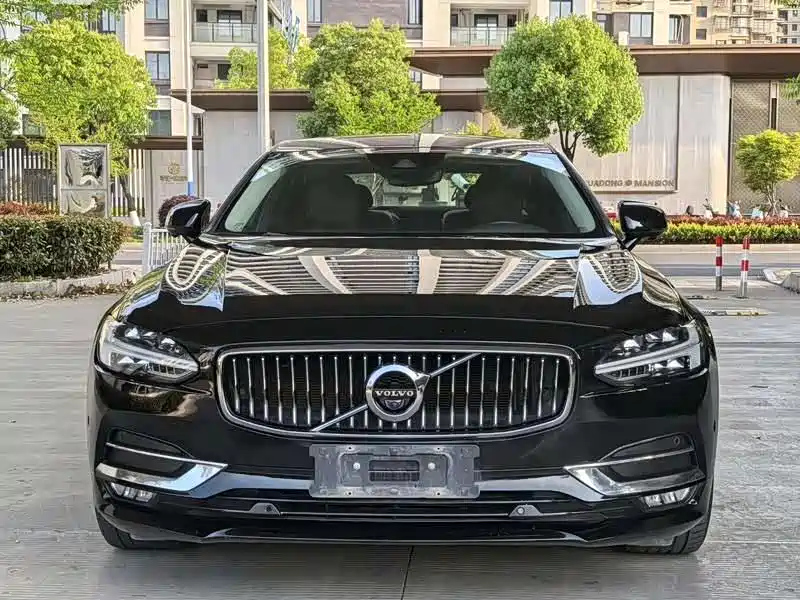 VOLVO S90 2020