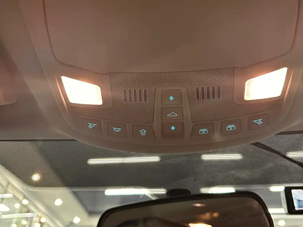 FORD EDGE 2021
