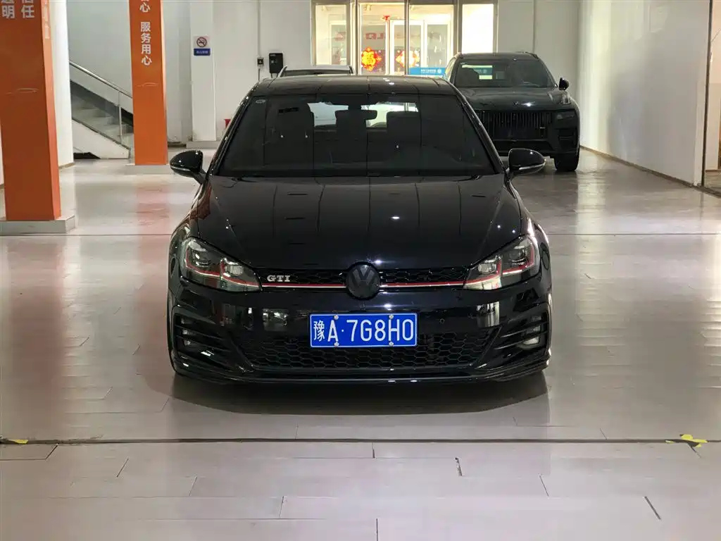 VOLKSWAGEN GOLF GTI 2018