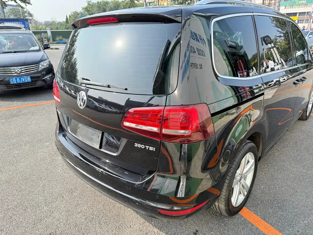 VOLKSWAGEN SHARAN 2017