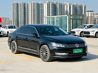 VOLKSWAGEN PASSAT 2013