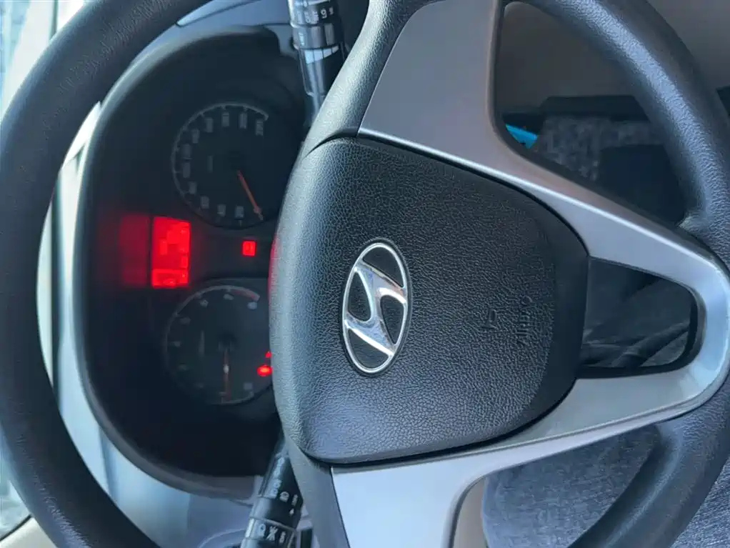 HYUNDAI RENA 2014