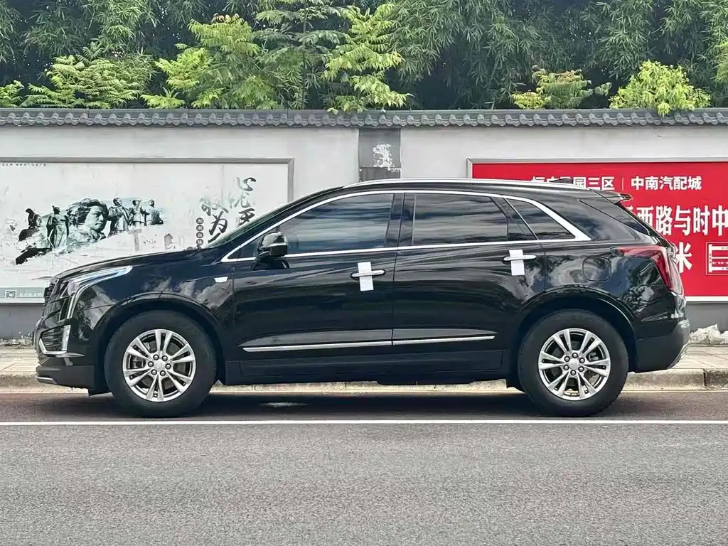 CADILLAC XT5 2022