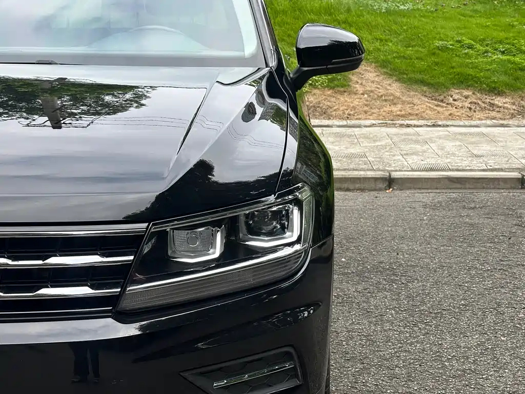 VOLKSWAGEN TIGUAN L 2021