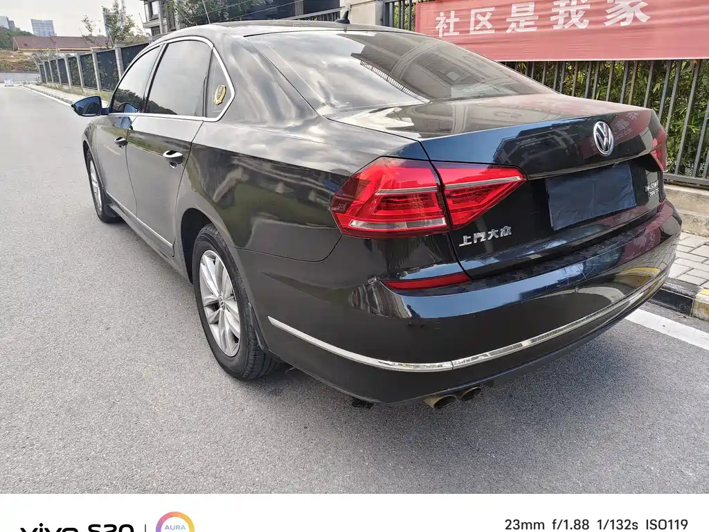 VOLKSWAGEN PASSAT 2017