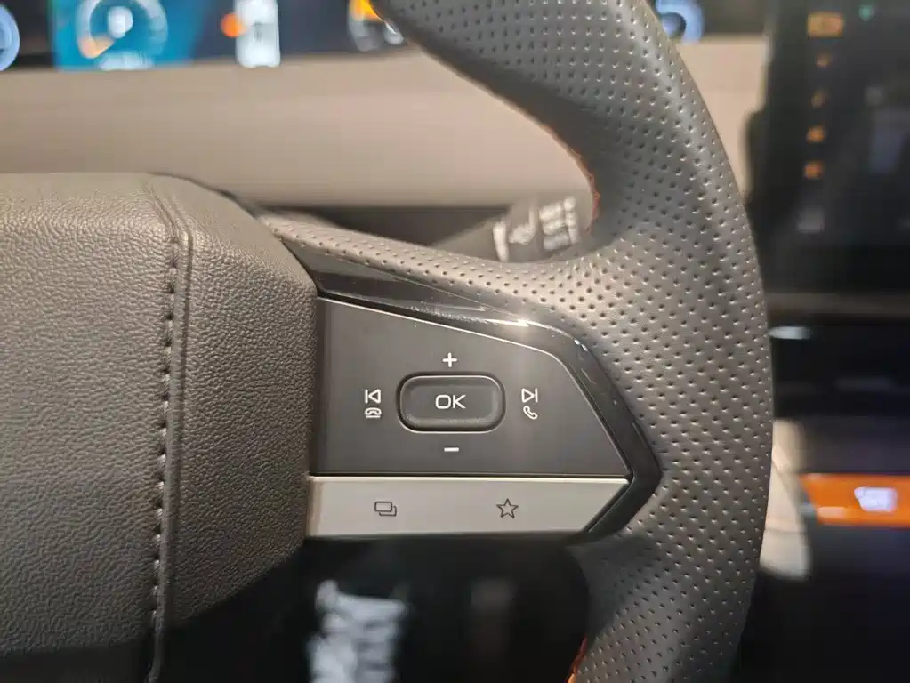 CHANGAN UNI-V SMART IDD 2024