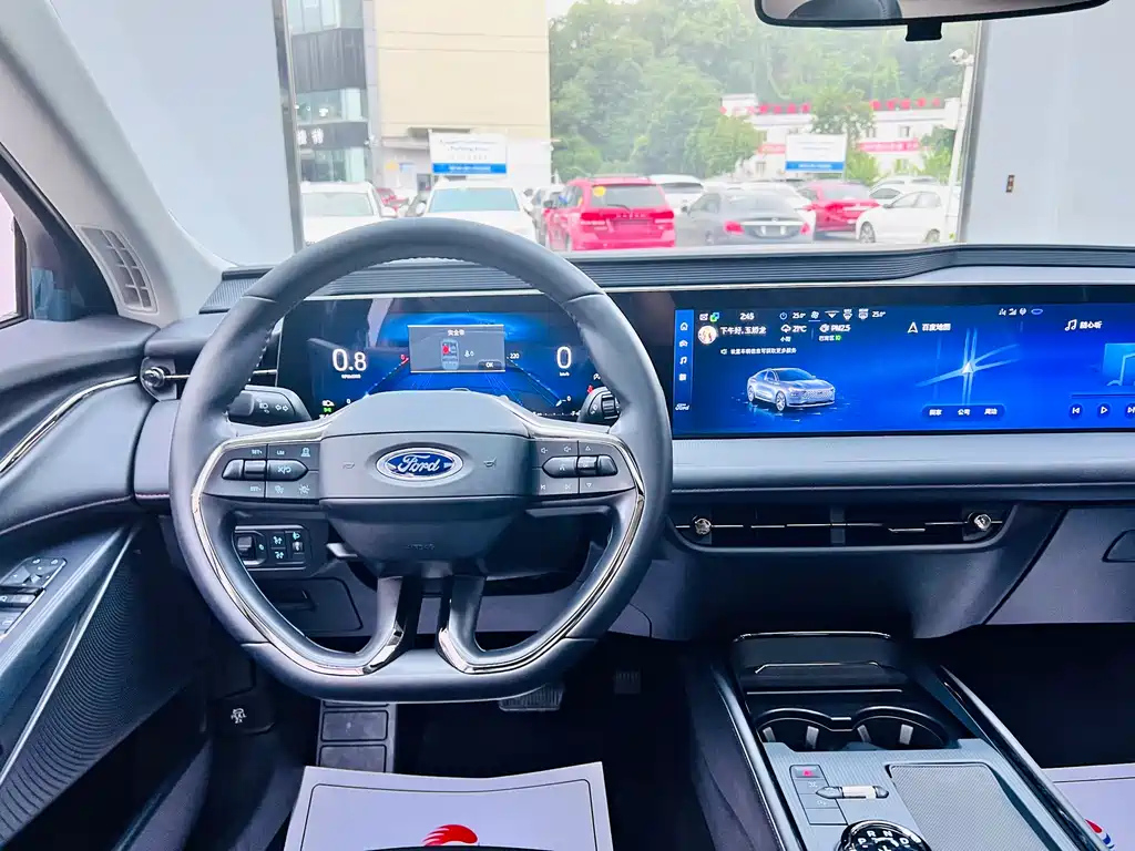 FORD MONDEO 2023