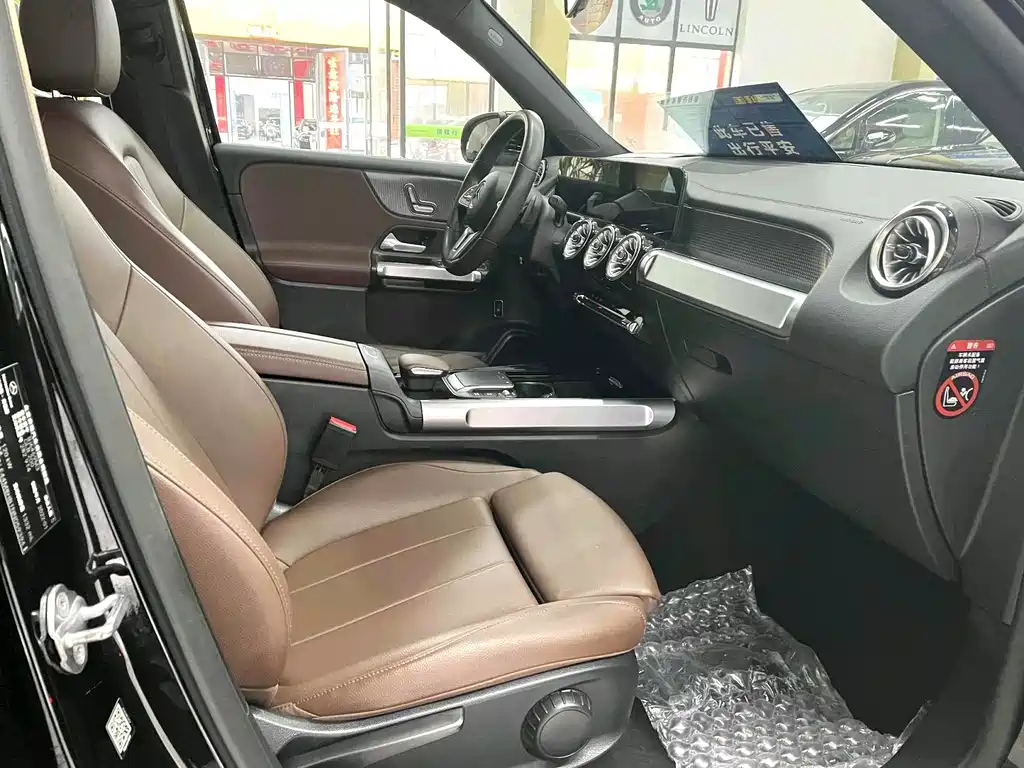 MERCEDES BENZ GLB 2022