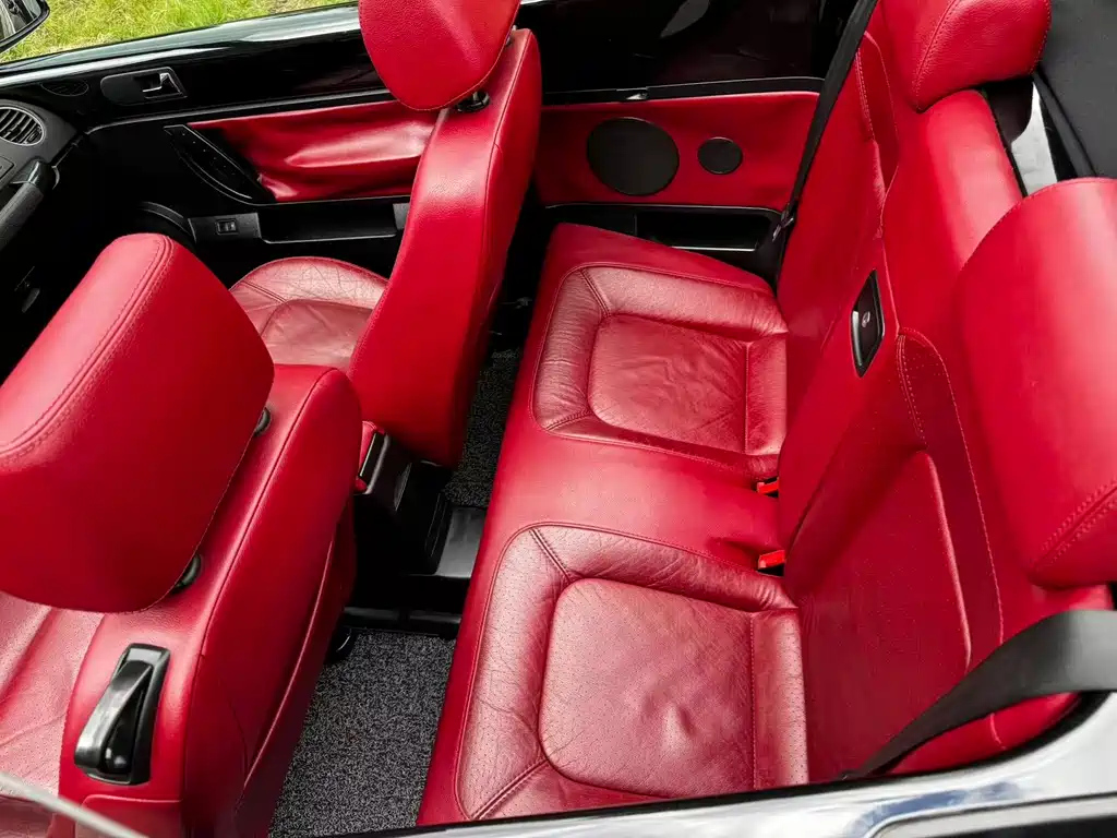 VOLKSWAGEN BEETLE 2009