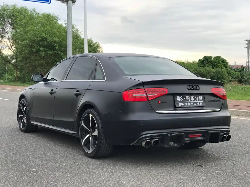 AUDI A4L 2012