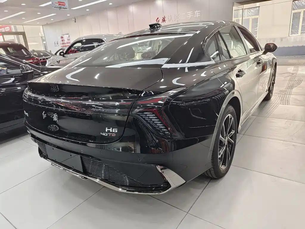 HONGQI H6 2025