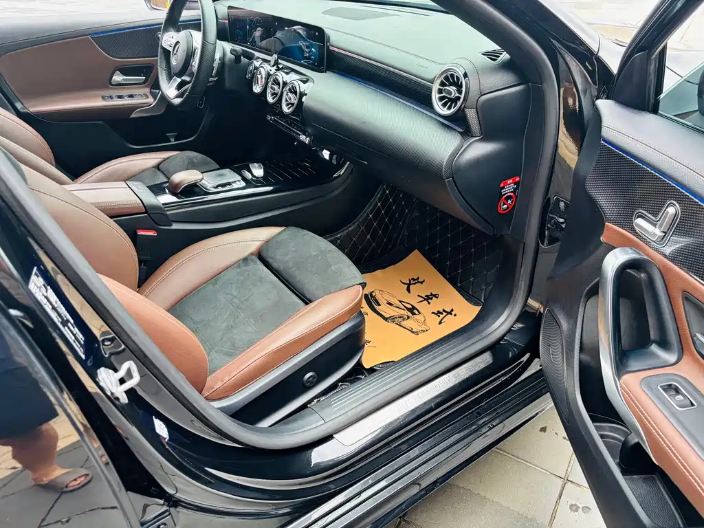 MERCEDES BENZ A-CLASS 2019