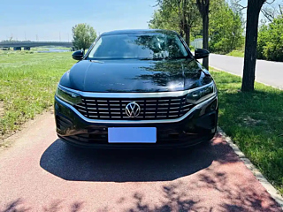 VOLKSWAGEN PASSAT  2022