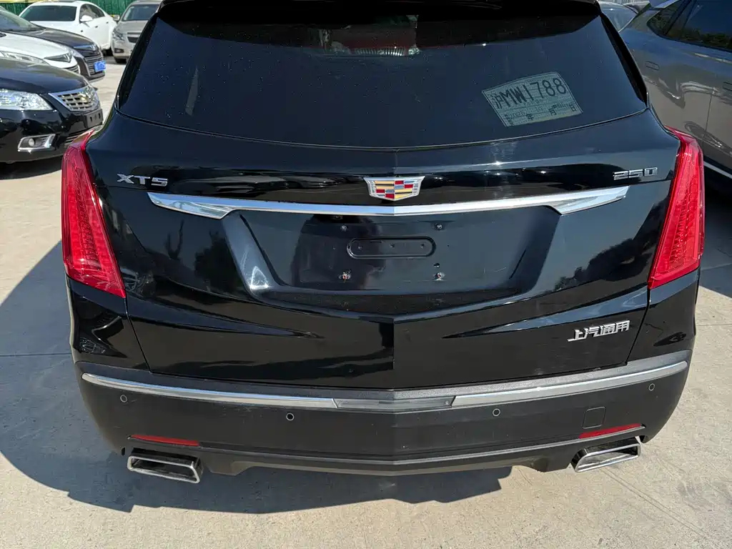 CADILLAC XT5 2016