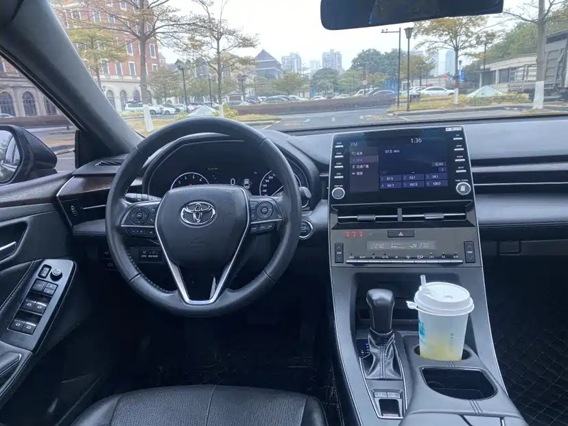 TOYOTA AVALON 2020