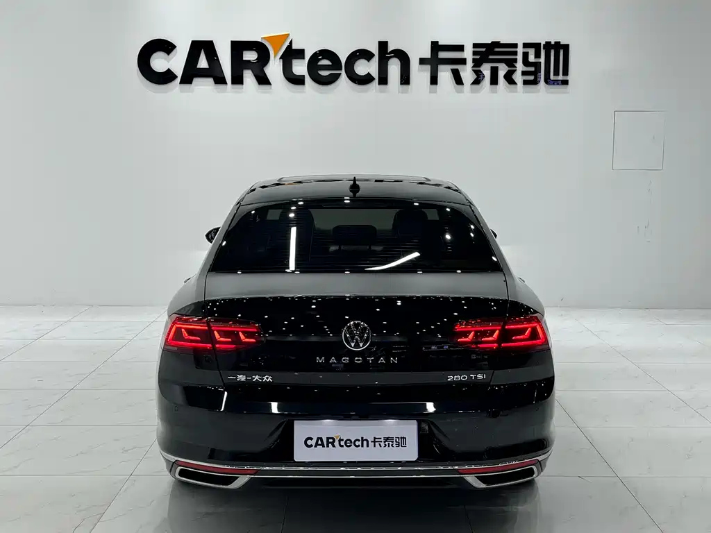 VOLKSWAGEN MAGOTAN 2020