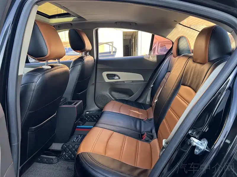 CHEVROLET CRUZE 2015