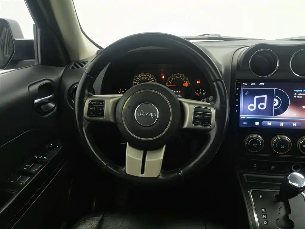 JEEP FREEDOM 客 2014