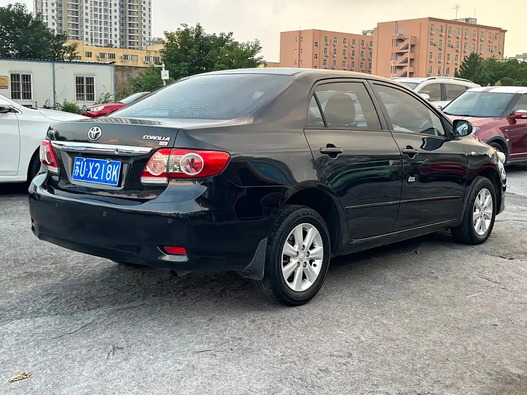 TOYOTA COROLLA 2012