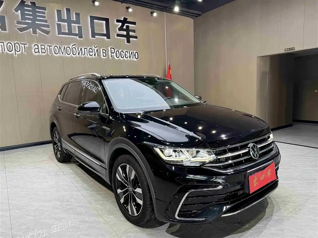 VOLKSWAGEN TIGUAN L 2022