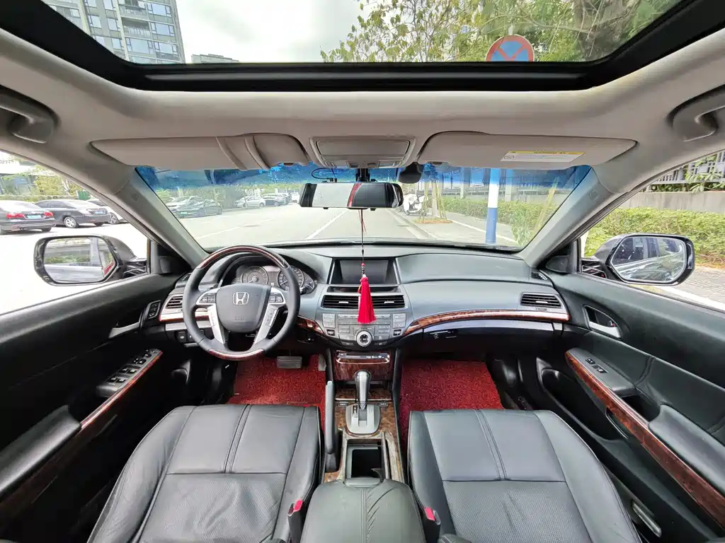 HONDA CROSSTOUR 2011