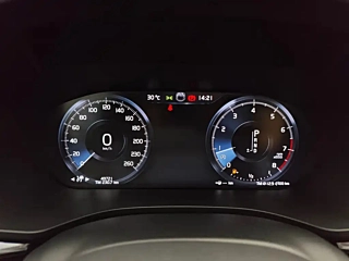 VOLVO XC60 2021 YEAR T5 4WD DELUXE EDITION 2021