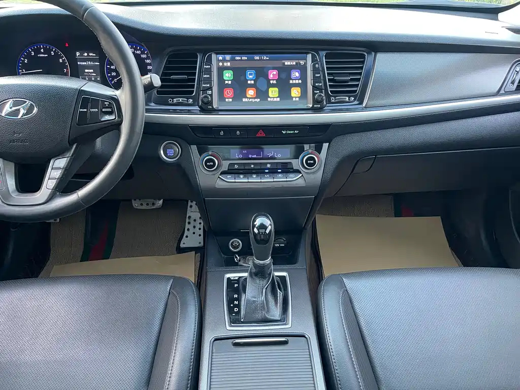 HYUNDAI MISTRA 2017