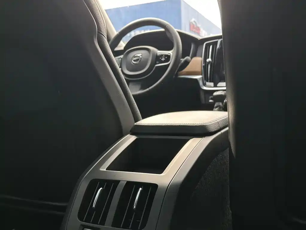 VOLVO S90 2018