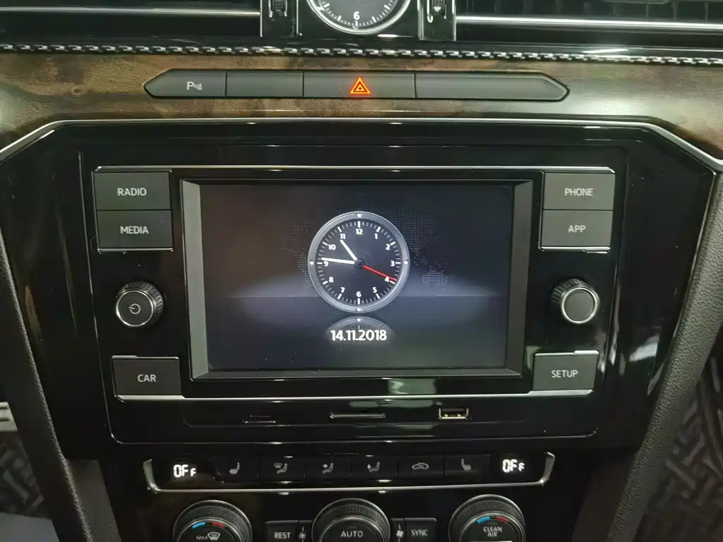 VOLKSWAGEN MAGOTAN 2018